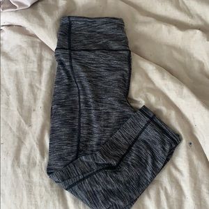 VSX crop leggings